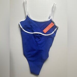 Colsie textured Bodysuit with contrast trim & Keyhole Medium NWT
